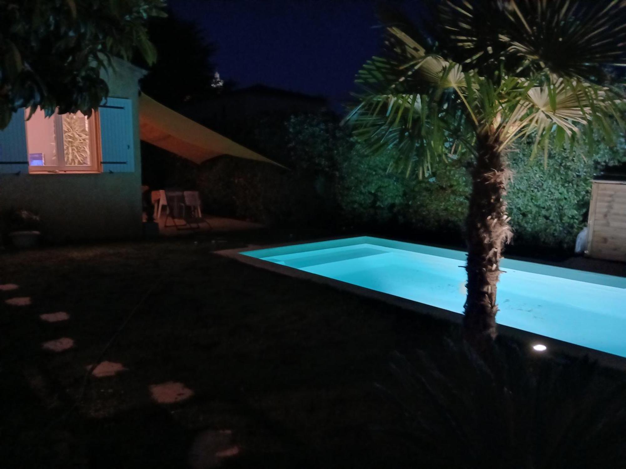 Maison Avec Piscine Donnant Sur Les Vignes, Proche D'Uzes Villa Valliguieres Dış mekan fotoğraf